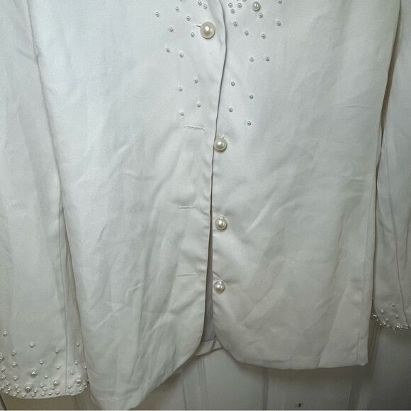 Studio C White Pearl Detailed Button Up - Picture 4 of 8